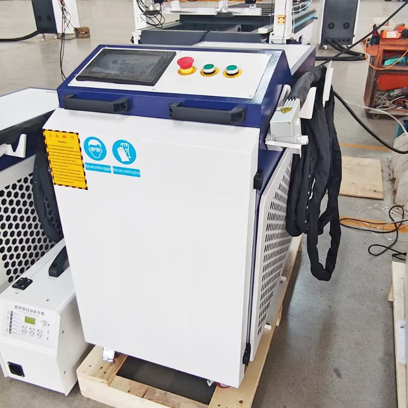 Handheld Laser Welding Machine - Portable Laser Cleaning Machine For Post