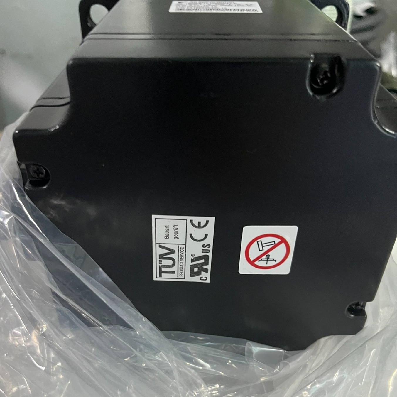 SERVO MOTOR SGMPH-01A1A-YR61 S - đánh giá và giá Servo Motor Cnc