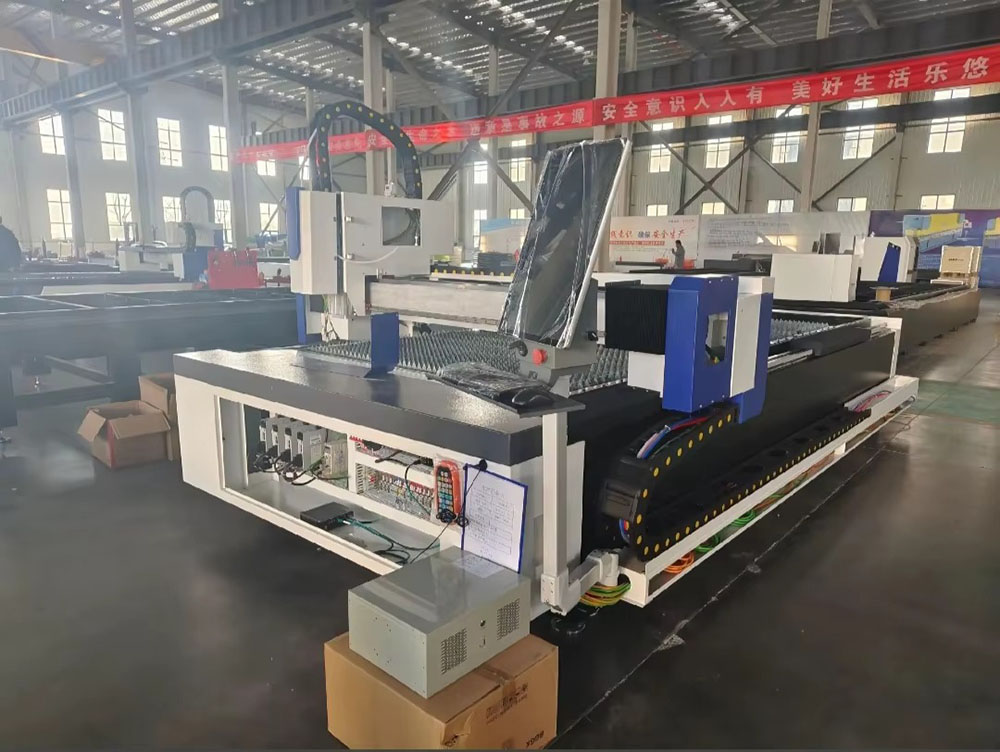 Industrial 3000W CNC Fiber Las - đánh giá và giá Metal Laser Cutter Head