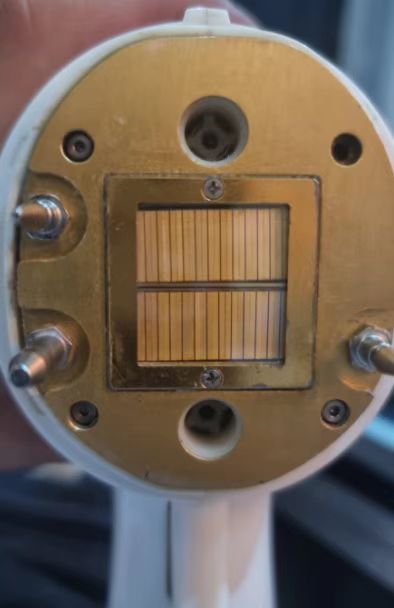 808nm 24-Bar Diode Laser Modul - đánh giá và giá Diode Laser Module